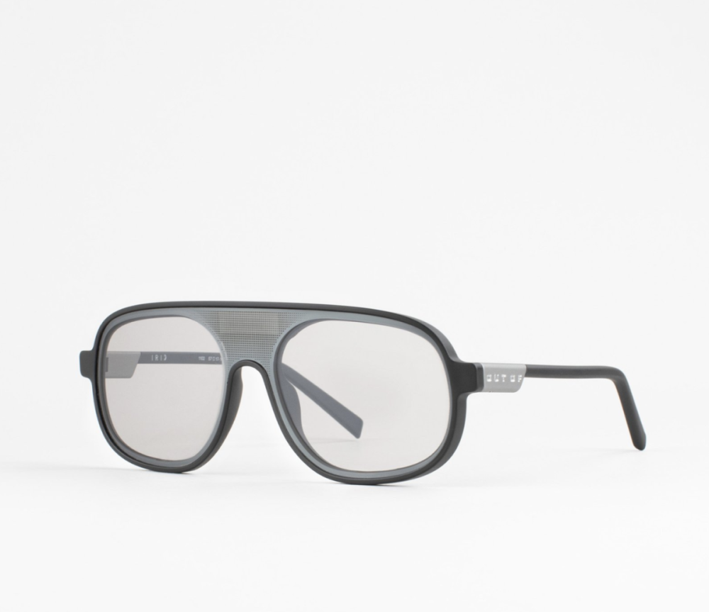 out of v-1 matt black / silver